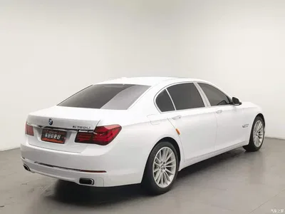 2013 BMW 7 Series Model 740Li Leading, фото 2, лот 11549745