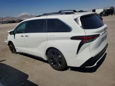 2021 TOYOTA SIENNA XSE, фото 2, лот 10585909
