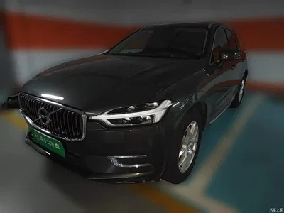 2021 Volvo XC60 T5 AWD Momentum, фото 1, лот 11175744