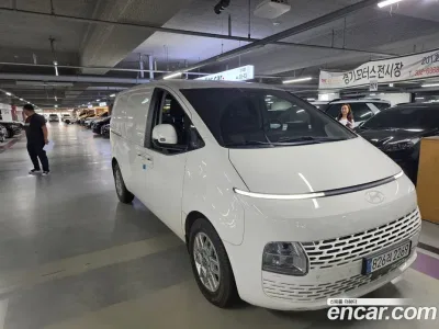 2025 Hyundai Staria Cargo 3-Seater, фото 2, лот 10576122