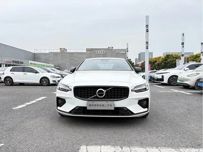 2024 Volvo S60 B5 R-Design Sport Edition, фото 2, лот 10395496