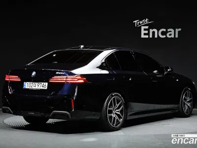 2024 BMW 5-Series 523d M Sport, фото 2, лот 10201197