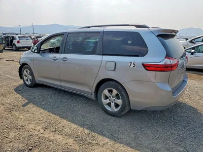 2017 TOYOTA SIENNA LE, фото 2, лот 10544346