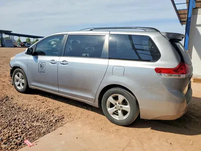 2013 TOYOTA SIENNA LE, фото 2, лот 10533606