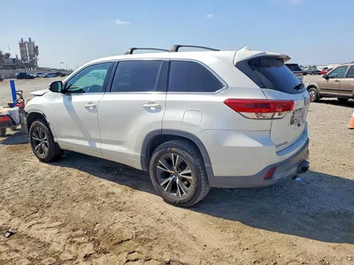 2017 TOYOTA HIGHLANDER LE PLUS, фото 2, лот 11210295
