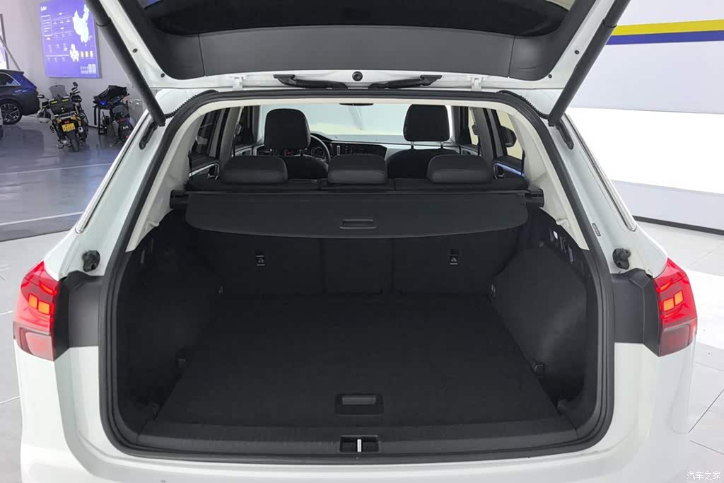 2020 Volkswagen Tayron 330TSI 2WD Luxury Smart Edition, фото 4, лот 11216212
