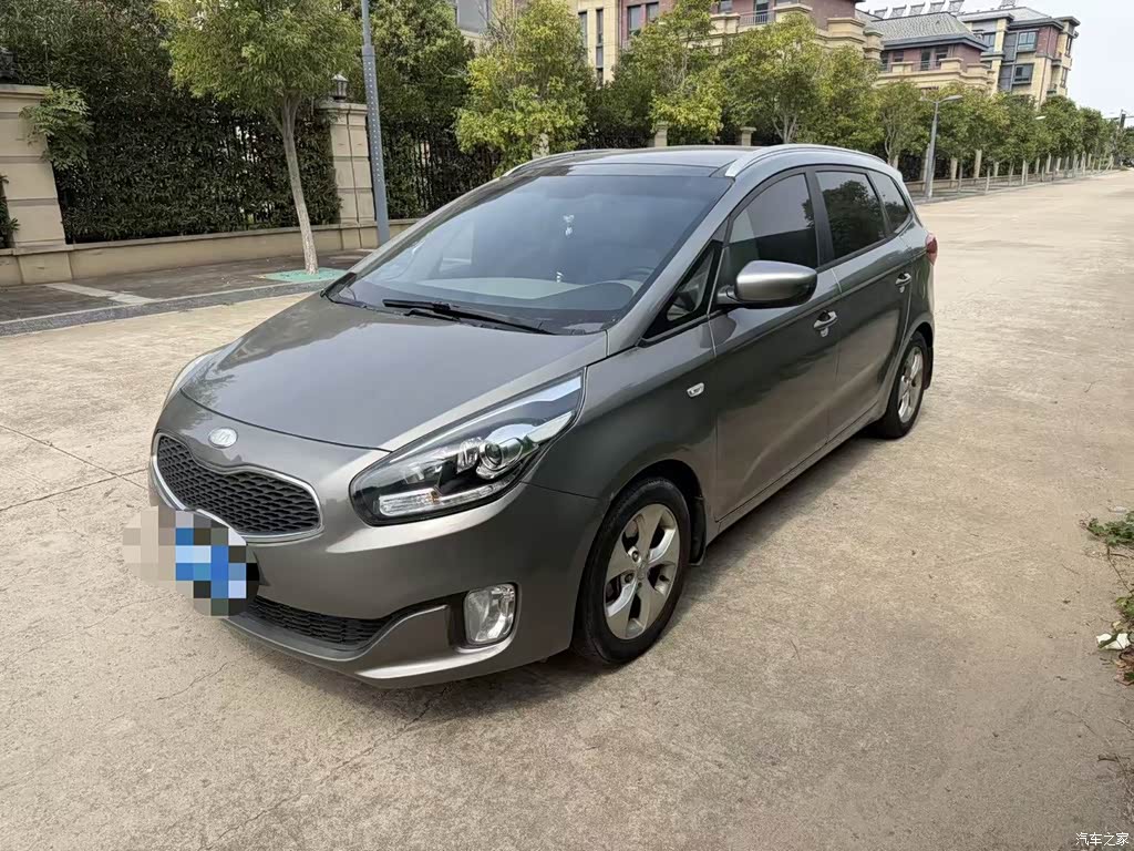 2013 Kia Carens 2.0L 7-Seat Auto Standard China IV, фото 1, лот 10612129