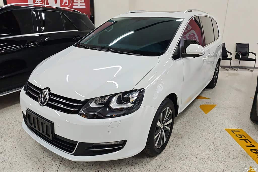 2019 Volkswagen Sharan 380TSI Premium 7-Seater, фото 1, лот 11133327