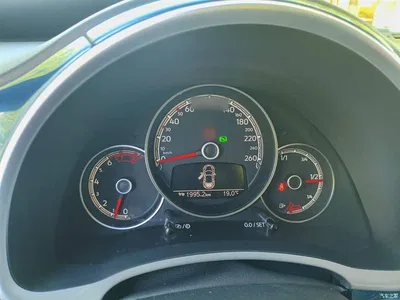 2018 Volkswagen Beetle 180TSI Trend Joy Edition, фото 4, лот 10474197