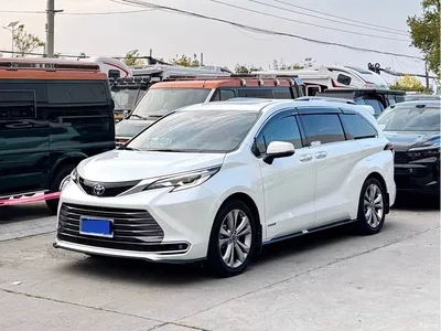 2023 Toyota Sienna 2.5L Hybrid Ultimate Edition, фото 1, лот 11175096