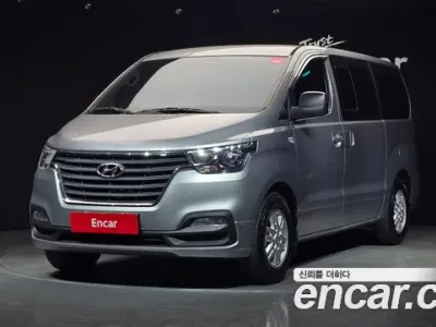 2019 Hyundai Starex Van 5-Seater, фото 1, лот 10194751