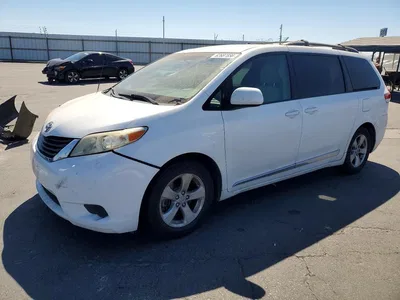 2011 TOYOTA SIENNA LE, фото 1, лот 10543632
