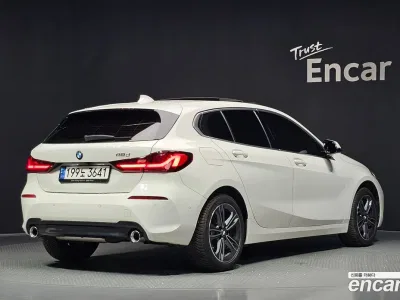 2021 BMW 1-Series 118d Sport, фото 1, лот 10042927