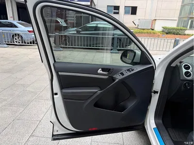 2017 Volkswagen Tiguan 300TSI Automatic 2WD Silk Road Comfort Edition, фото 4, лот 10478169