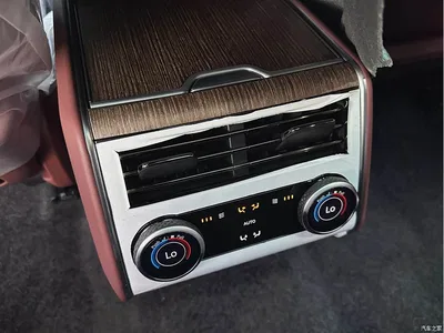 2025 Land Rover Range Rover, фото 4, лот 10306469
