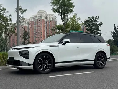 2025 XPeng G9 625 Long Range Max, фото 1, лот 10376938