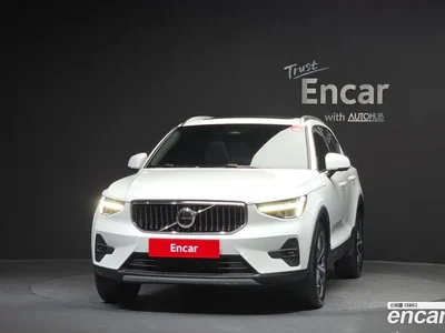 2023 Volvo XC40 B4 Ultimate Bright, фото 3, лот 10128713