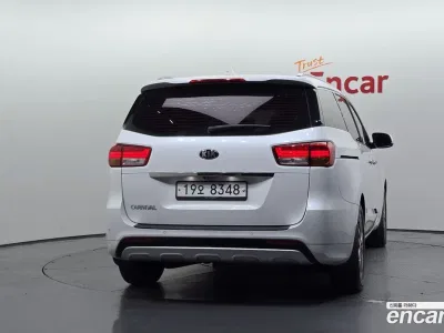 2018 Kia Canival 9-seater Noblesse, фото 4, лот 10333143