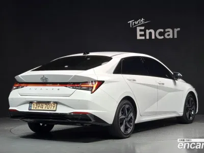 2021 Hyundai AVANTE Inspiration, фото 2, лот 10227314