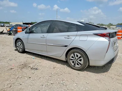 2018 TOYOTA PRIUS FOUR, фото 2, лот 10540200