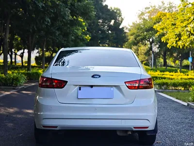 2015 Ford Escort 1.5L Automatic Comfort, фото 4, лот 10280447