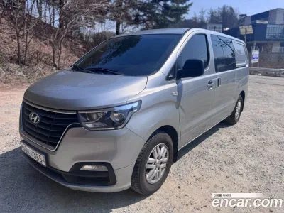 2020 Hyundai Starex Van 5-Seater, фото 2, лот 10190745