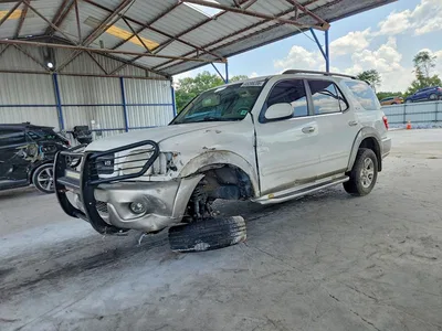 2004 TOYOTA SEQUOIA SR5, фото 1, лот 10980667