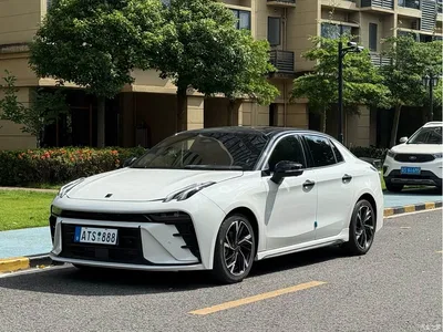 2025 Lynk & Co 03 1.5TD DCT Champion Pro, фото 1, лот 10315653