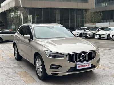 2021 Volvo XC60 T5 AWD Momentum, фото 4, лот 10354009