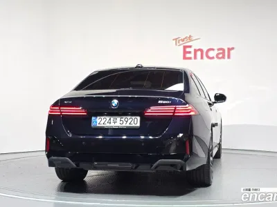 2024 BMW 5-Series 530i xDrive M Sport, фото 4, лот 10185664
