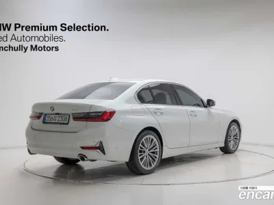 2022 BMW 3-Series 320i Luxury, фото 3, лот 10042774