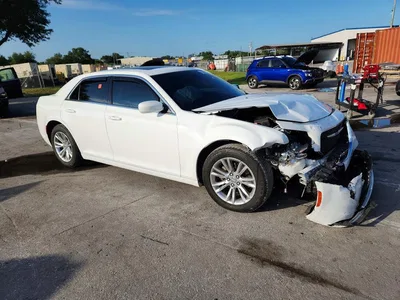 2017 CHRYSLER 300 LIMITED, фото 4, лот 10865166