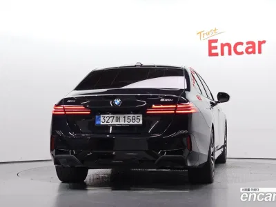 2024 BMW 5-Series 530i xDrive M Sport, фото 4, лот 10201931