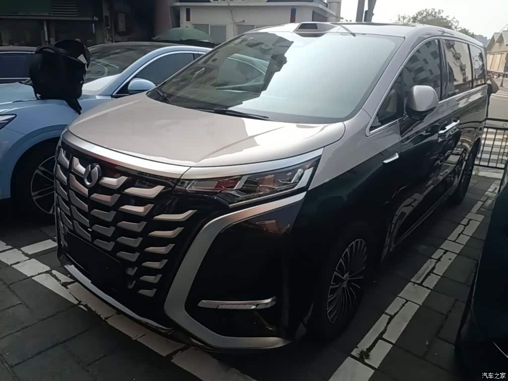 2025 Denza D9 DM-i Smart Drive Edition 1020 AWD Prestige, фото 2, лот 11212642