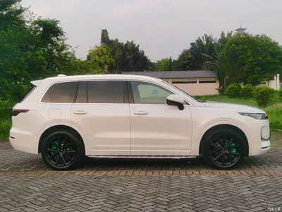2021 Li Auto Li ONE Extended Range 6-Seater, фото 4, лот 10822547