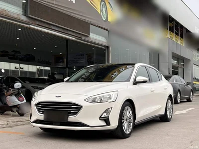 2019 Ford Focus Sedan EcoBoost 180 Automatic Sharp, фото 1, лот 10282869
