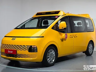 2022 Hyundai Staria L3.5 Kinder Safety Car, фото 1, лот 10230458