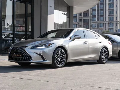 2022 Lexus ES 300h Ultimate Edition, фото 1, лот 10319063