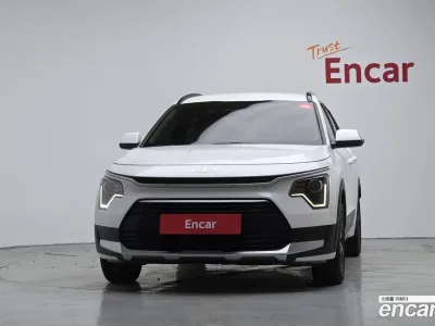 2024 Kia Niro Prestige, фото 3, лот 10227075