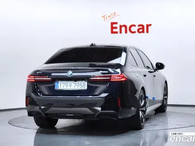2024 BMW 5-Series 530i xDrive M Sport, фото 4, лот 10060413