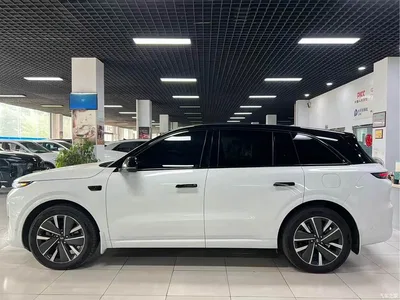 2025 Li Auto L6 Pro Smart Renewal Edition, фото 3, лот 10808512