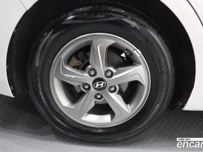2017 Hyundai AVANTE 1.6 GDI Smart, фото 4, лот 10088004