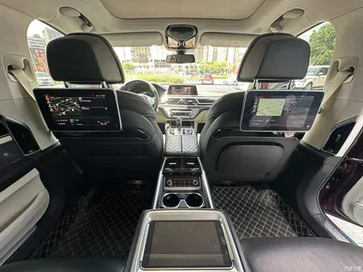 2019 BMW 7 Series 740Li xDrive Splendor Custom Limited Edition, фото 4, лот 10459861