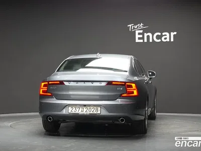 2018 Volvo S90 D4 Momentum, фото 4, лот 10204485