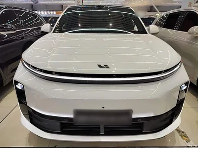 2025 Li Auto L6 Max Smart Renewal Edition, фото 3, лот 10886682