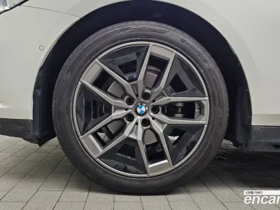 2024 BMW 5-Series 520i, фото 4, лот 10207500