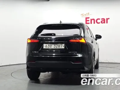 2017 Lexus NX 300h Supreme, фото 4, лот 10033032