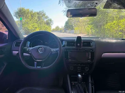 2017 Volkswagen Sagitar 230TSI Automatic Comfort, фото 4, лот 11548992