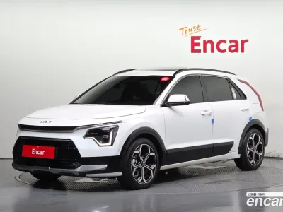 2022 Kia Niro Signature, фото 1, лот 10526070
