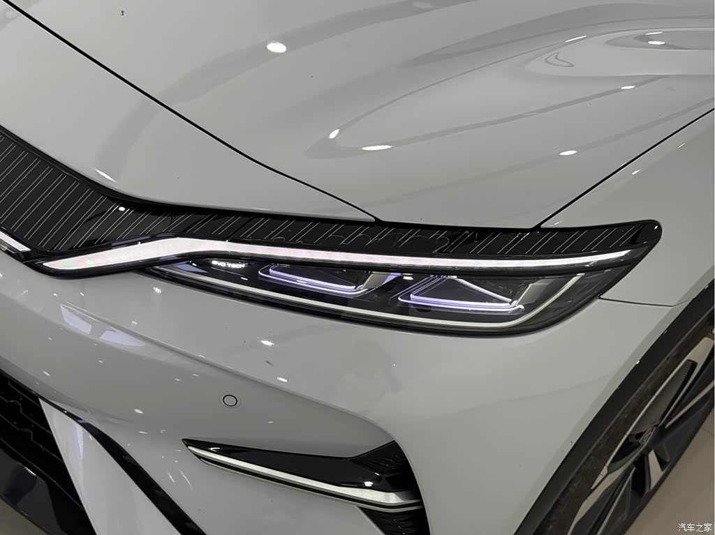 2024 BYD Song L EV Model 662km Excellence, фото 3, лот 11216249